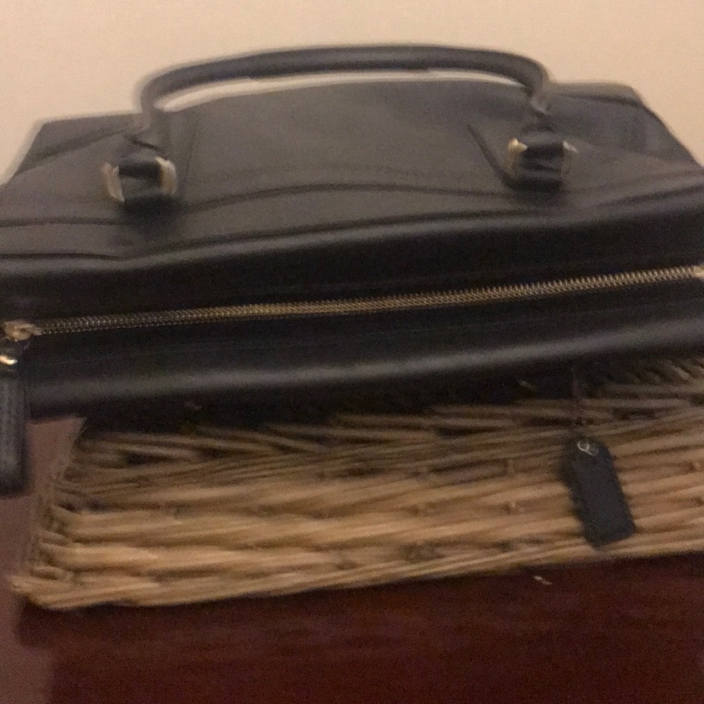 Coach Handbag - Picture 4 of 4